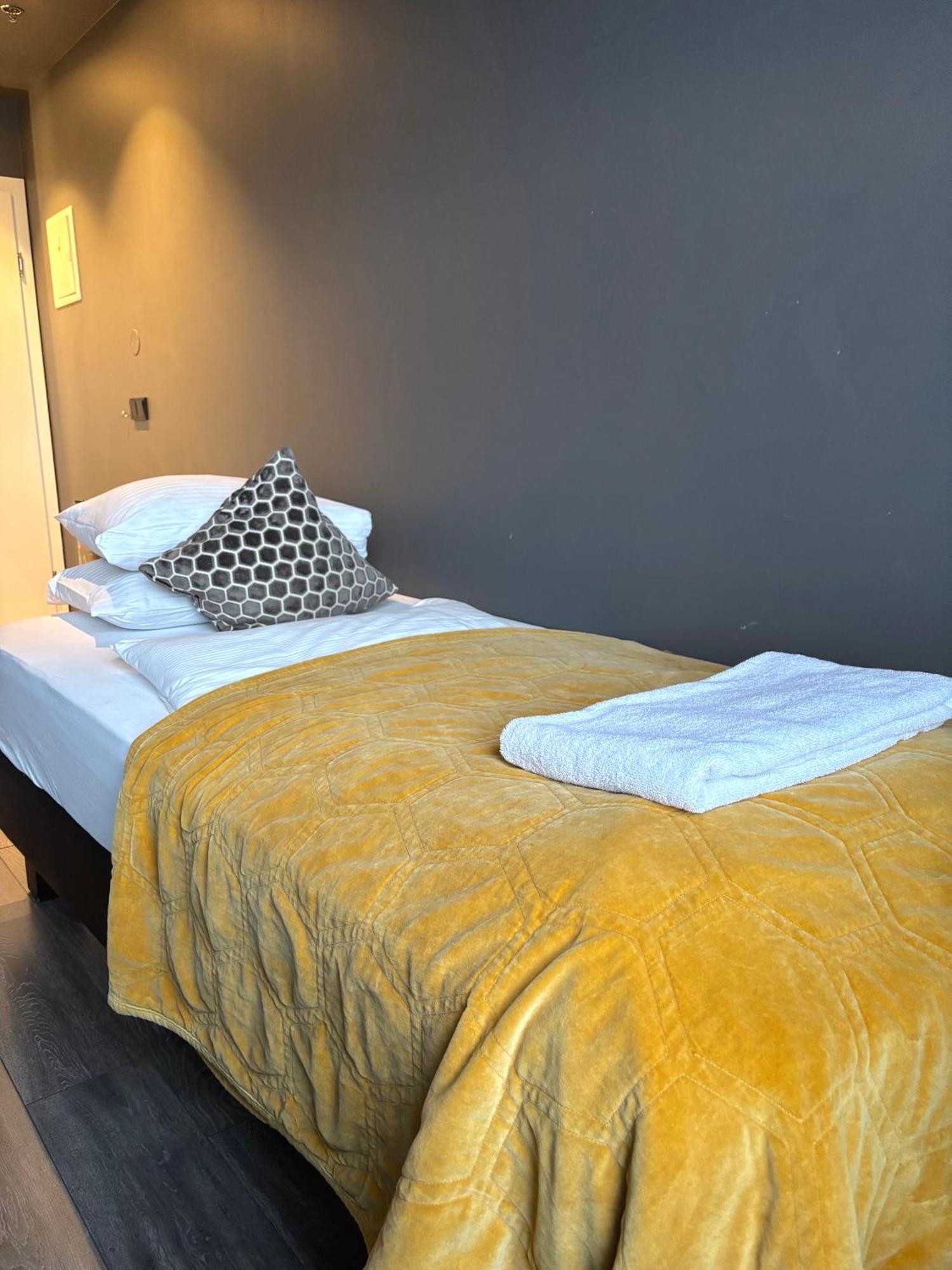 R13 - A Townhouse Hotel Reykjavik Exterior photo